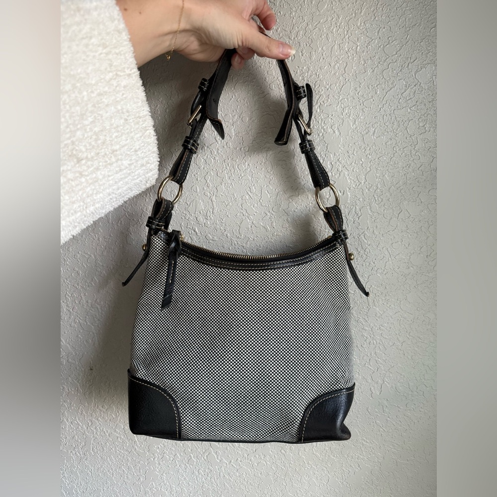 Vintage 1990s Dooney & Bourke Black and Cream Lucy Shoulder Bag - Picture 4 of 6